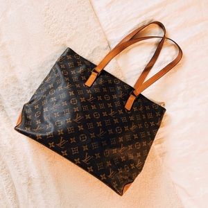 *100% AUTH* Louis Vuitton Cabas Mezzo Tote
